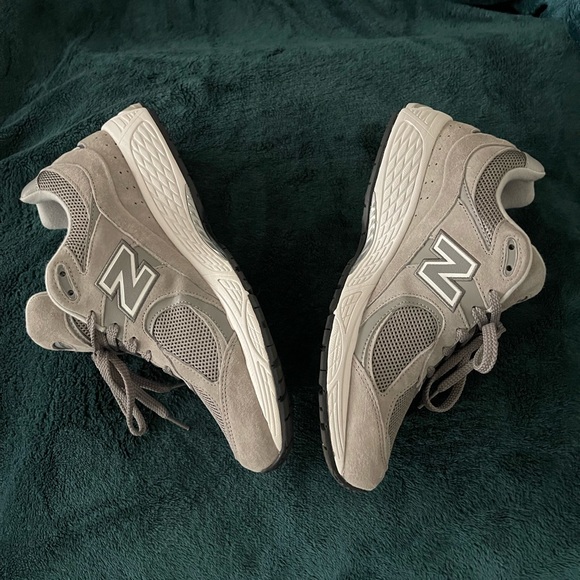 Size 11 new balance 2002r - Picture 6 of 7